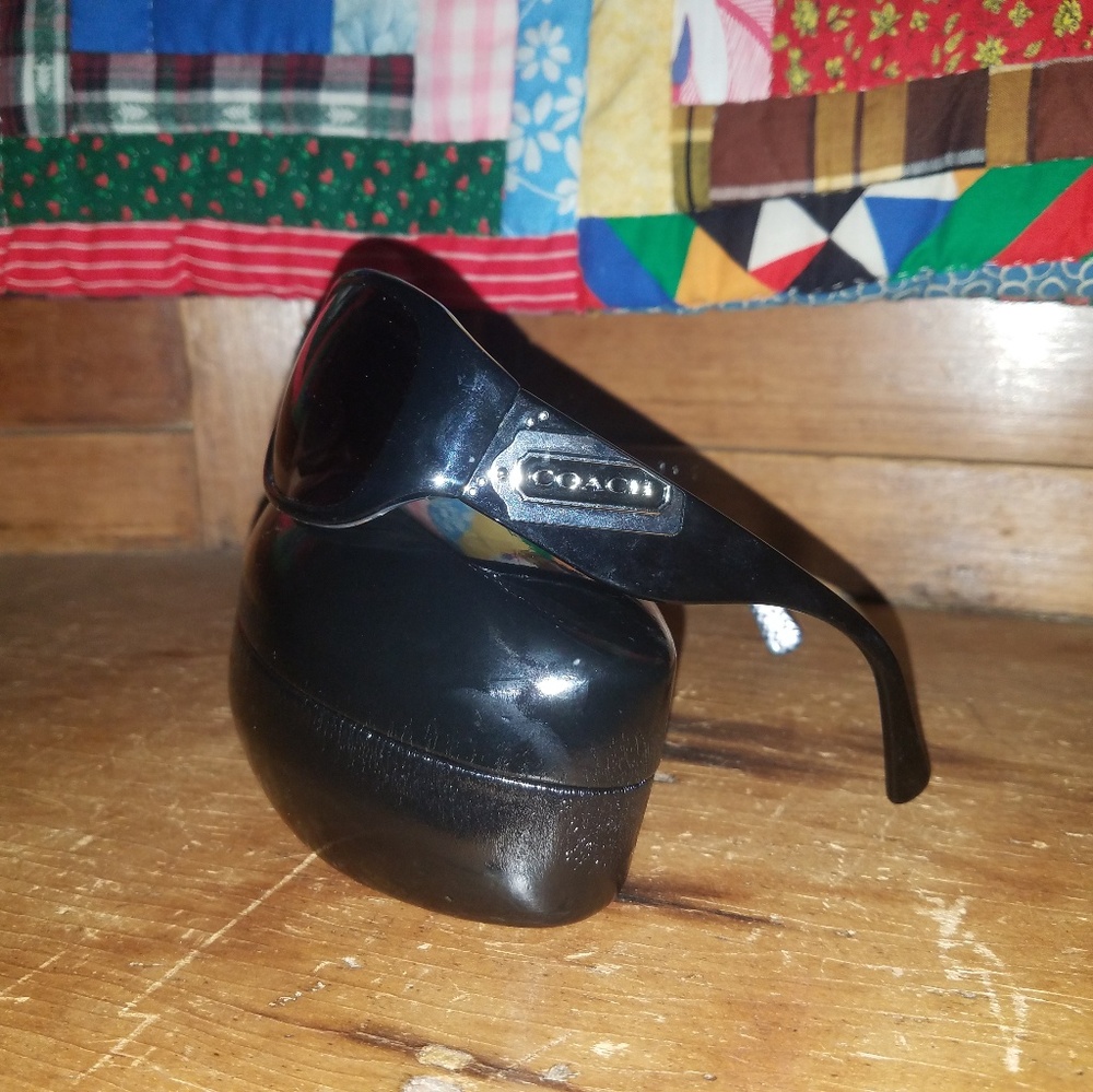 Coach sunglasses - Picture 4 of 7